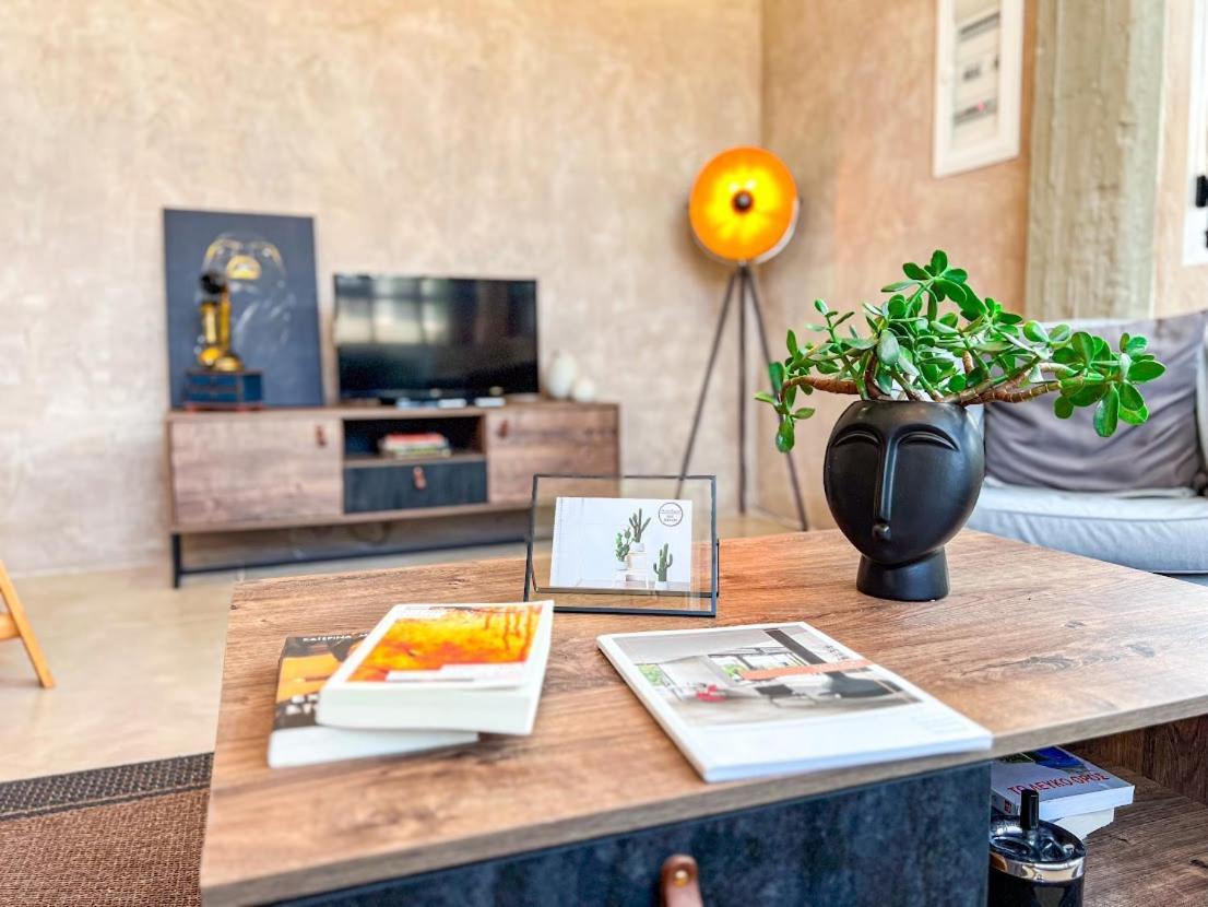 Mini Loft Apartment Kalamáta Eksteriør bilde