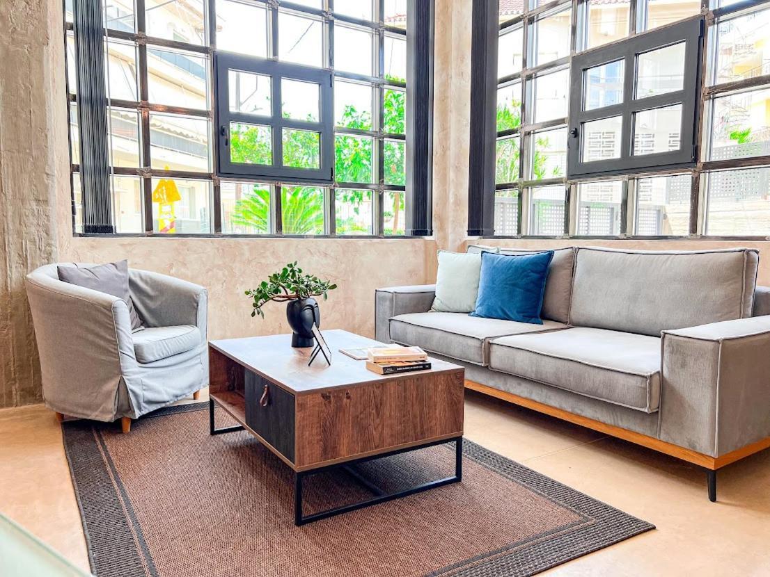 Mini Loft Apartment Kalamáta Eksteriør bilde