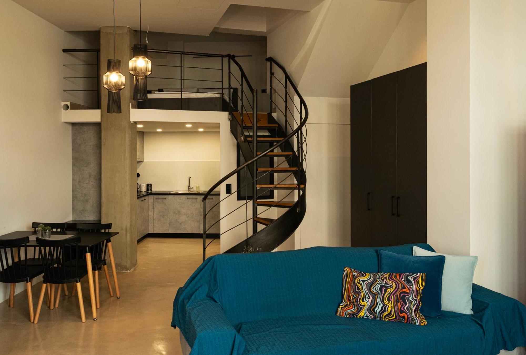 Mini Loft Apartment Kalamáta Eksteriør bilde